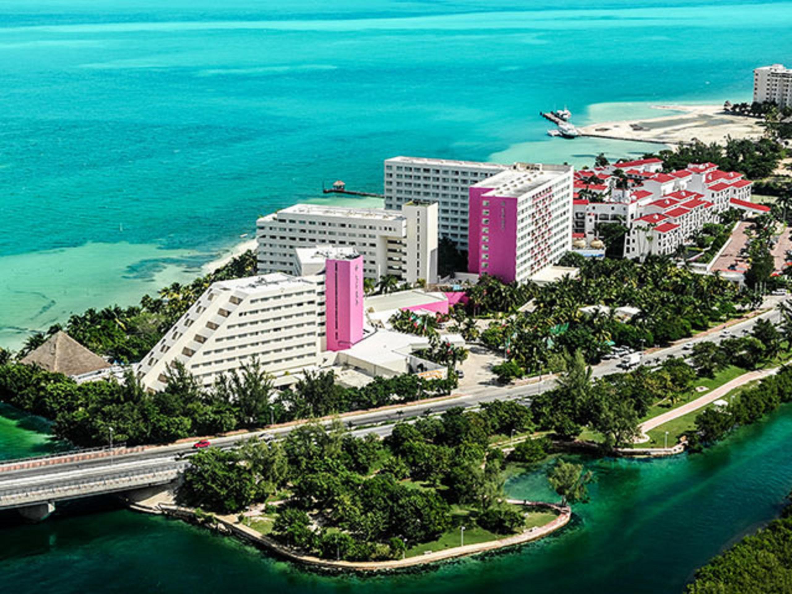 Oasis Palm Hotel Cancún Buitenkant foto