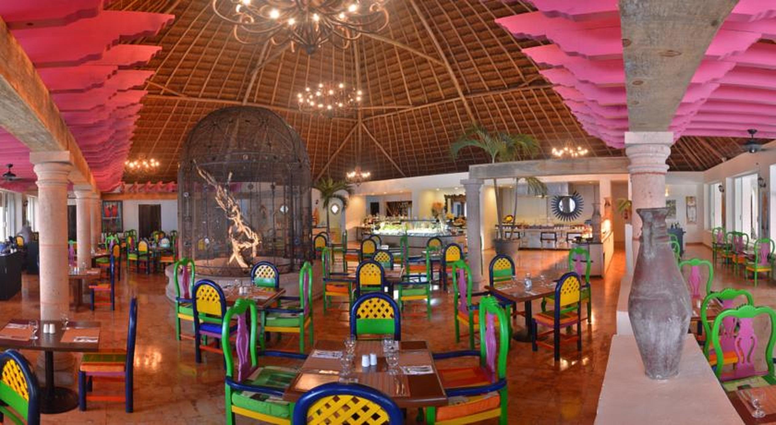 Oasis Palm Hotel Cancún Buitenkant foto