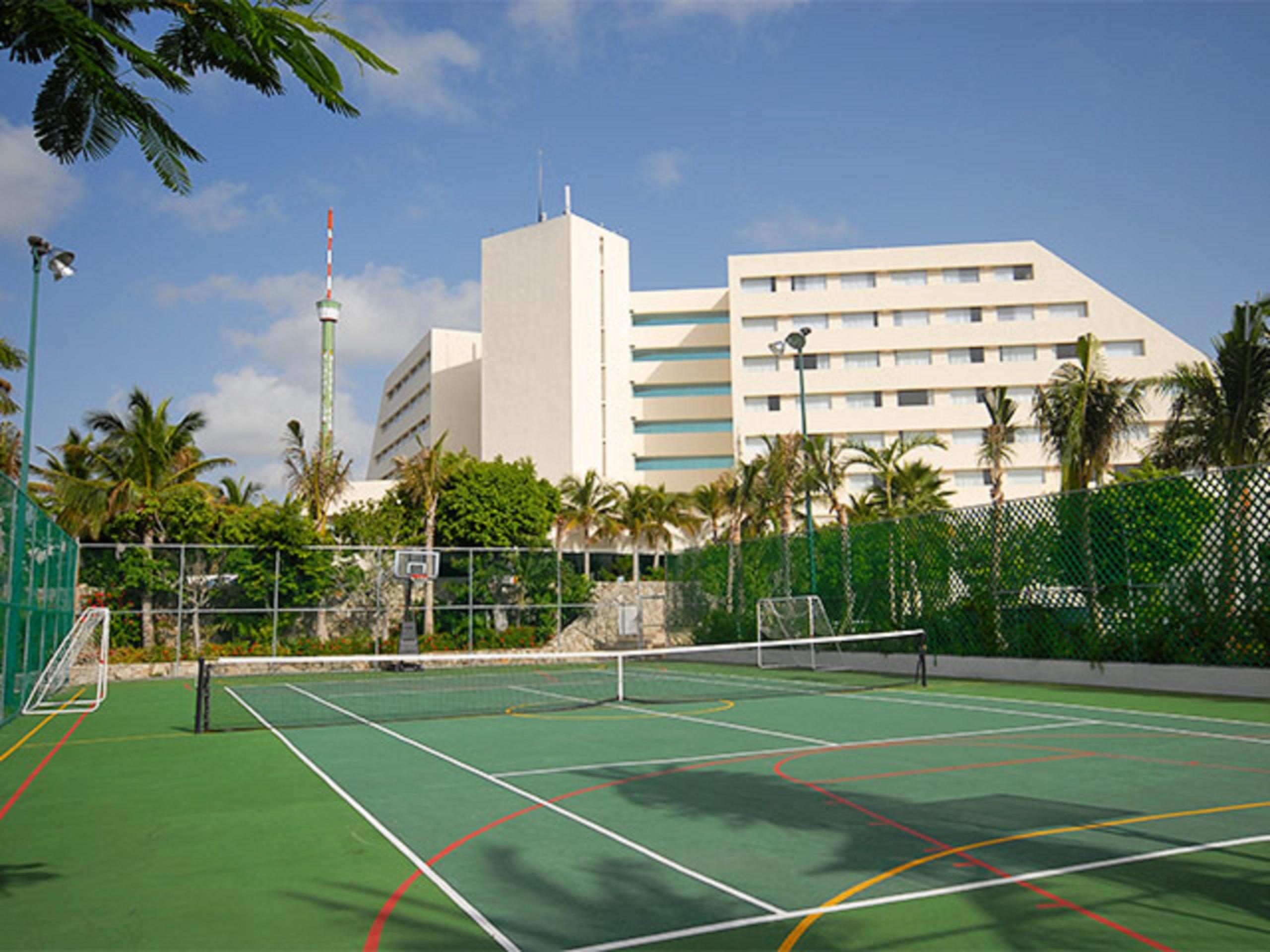 Oasis Palm Hotel Cancún Buitenkant foto