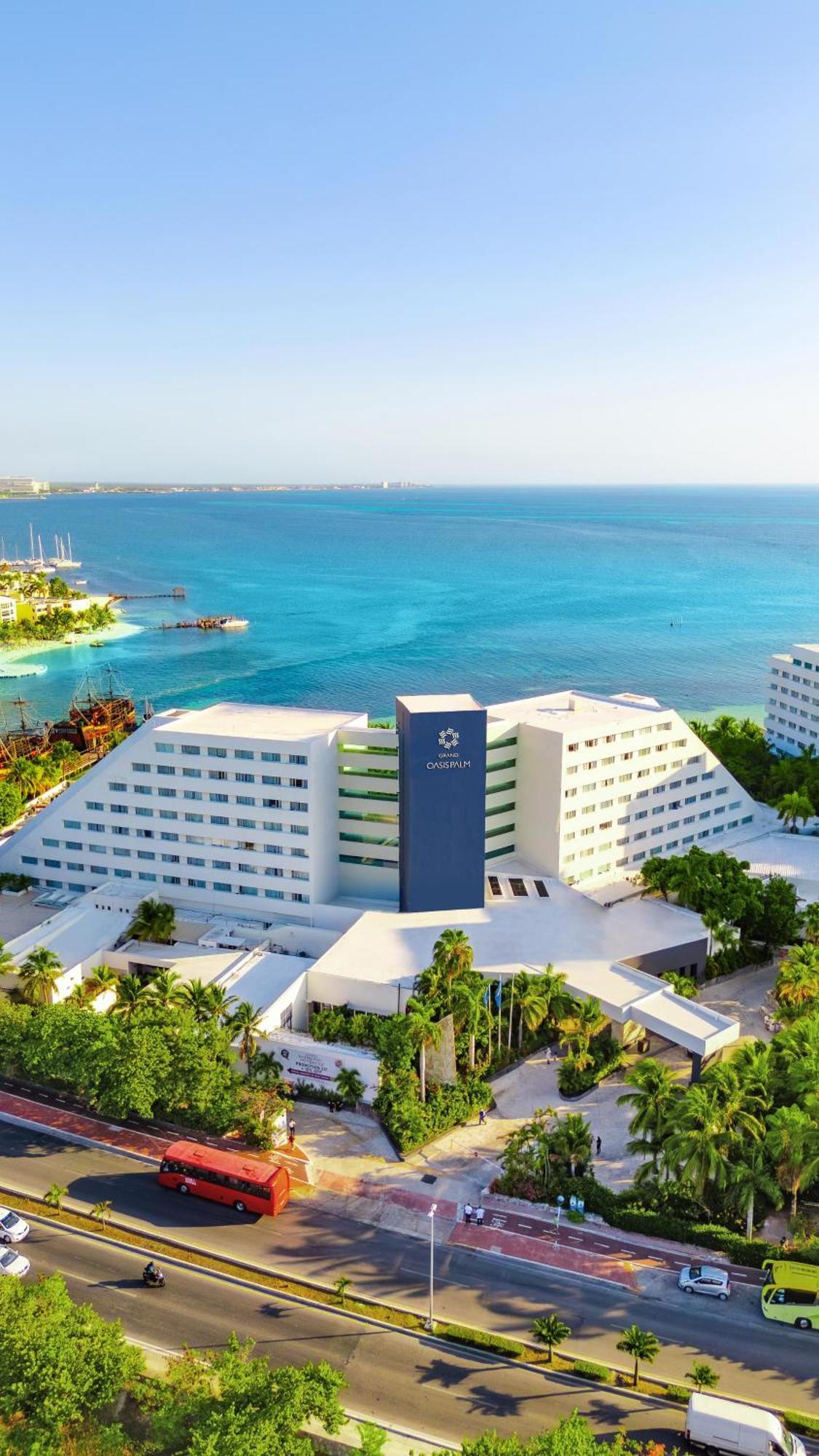 Oasis Palm Hotel Cancún Buitenkant foto