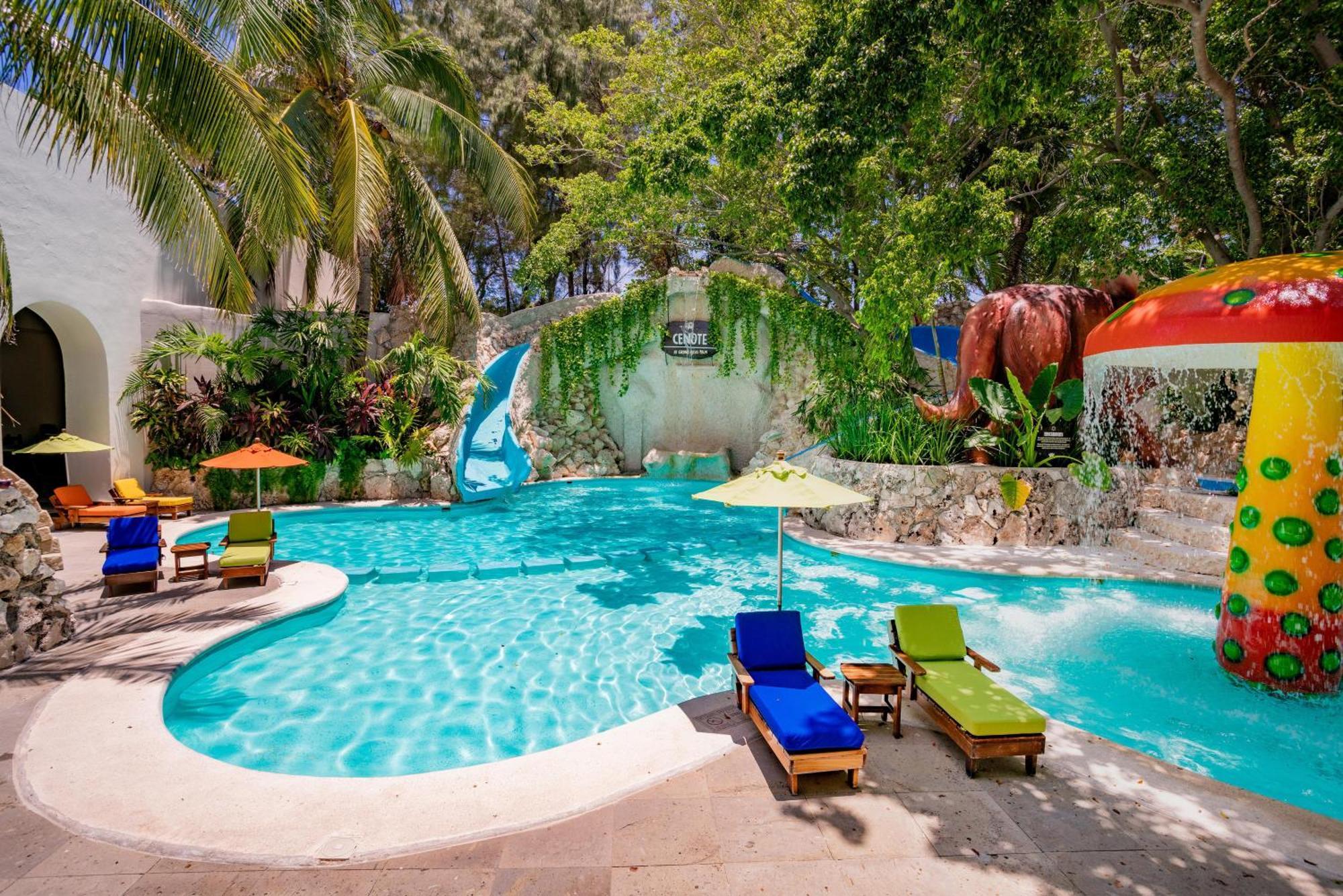 Oasis Palm Hotel Cancún Buitenkant foto