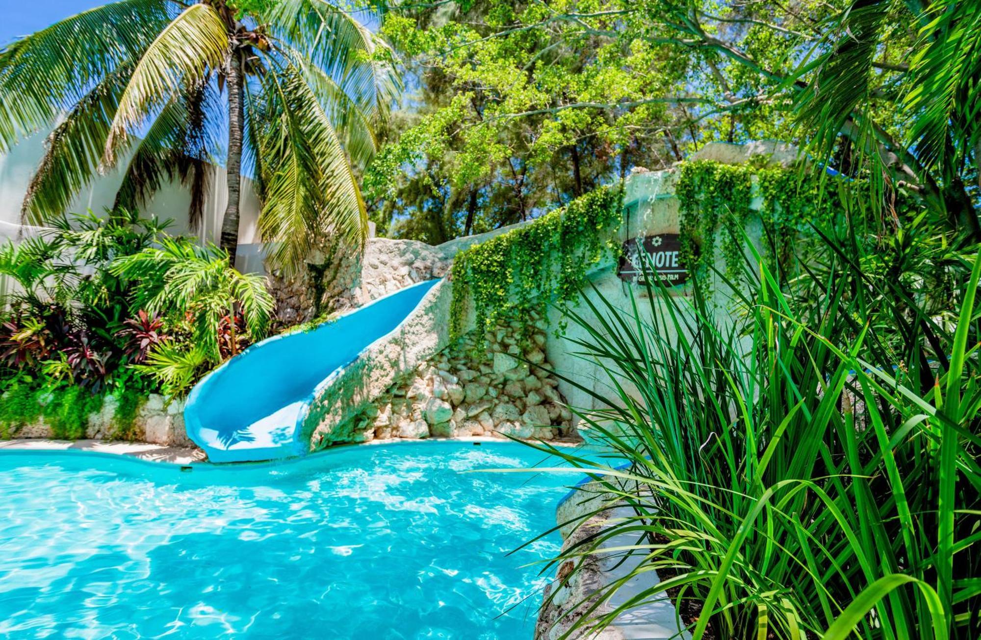 Oasis Palm Hotel Cancún Buitenkant foto