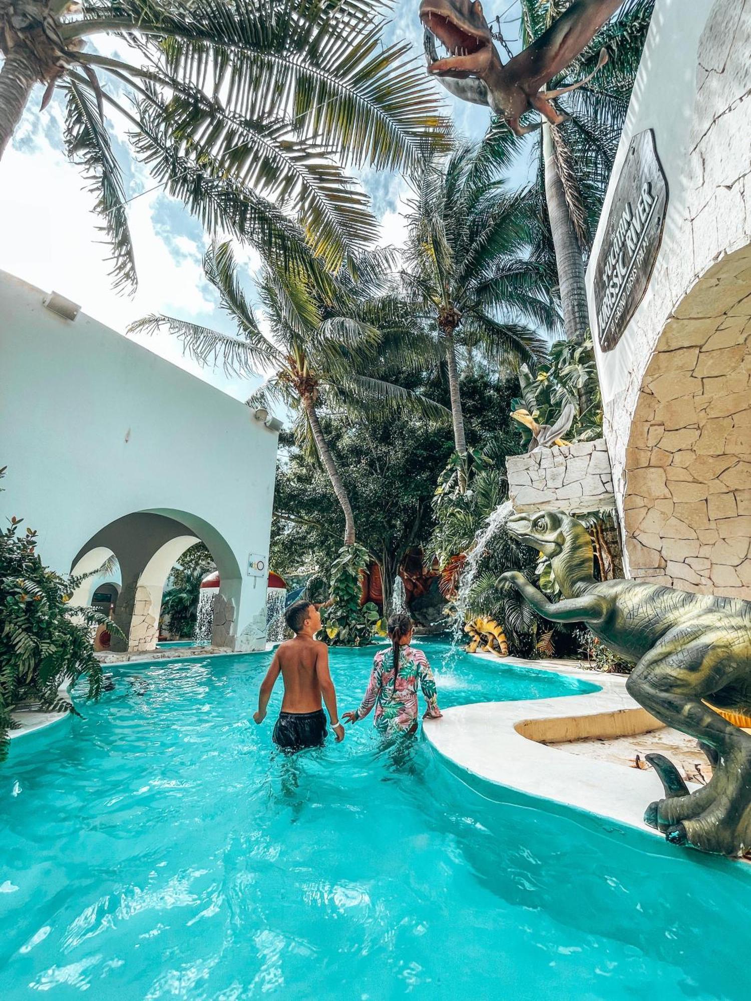 Oasis Palm Hotel Cancún Buitenkant foto